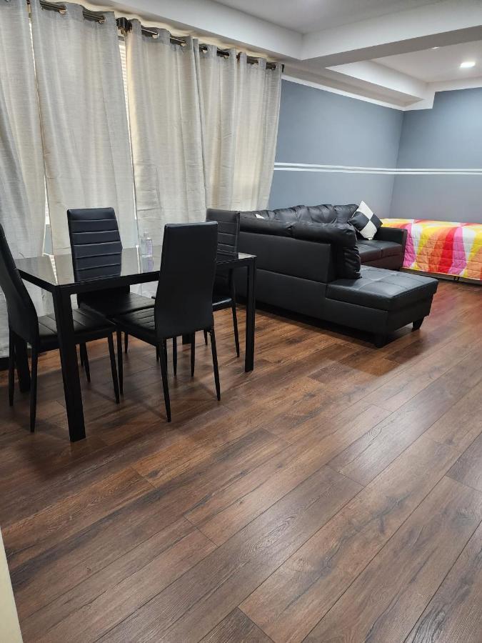 Granville Appartment Чикаго Екстериор снимка