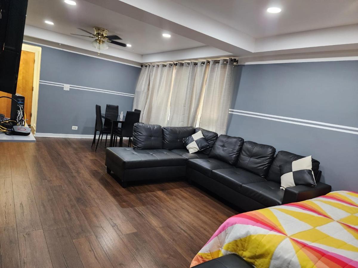 Granville Appartment Чикаго Екстериор снимка