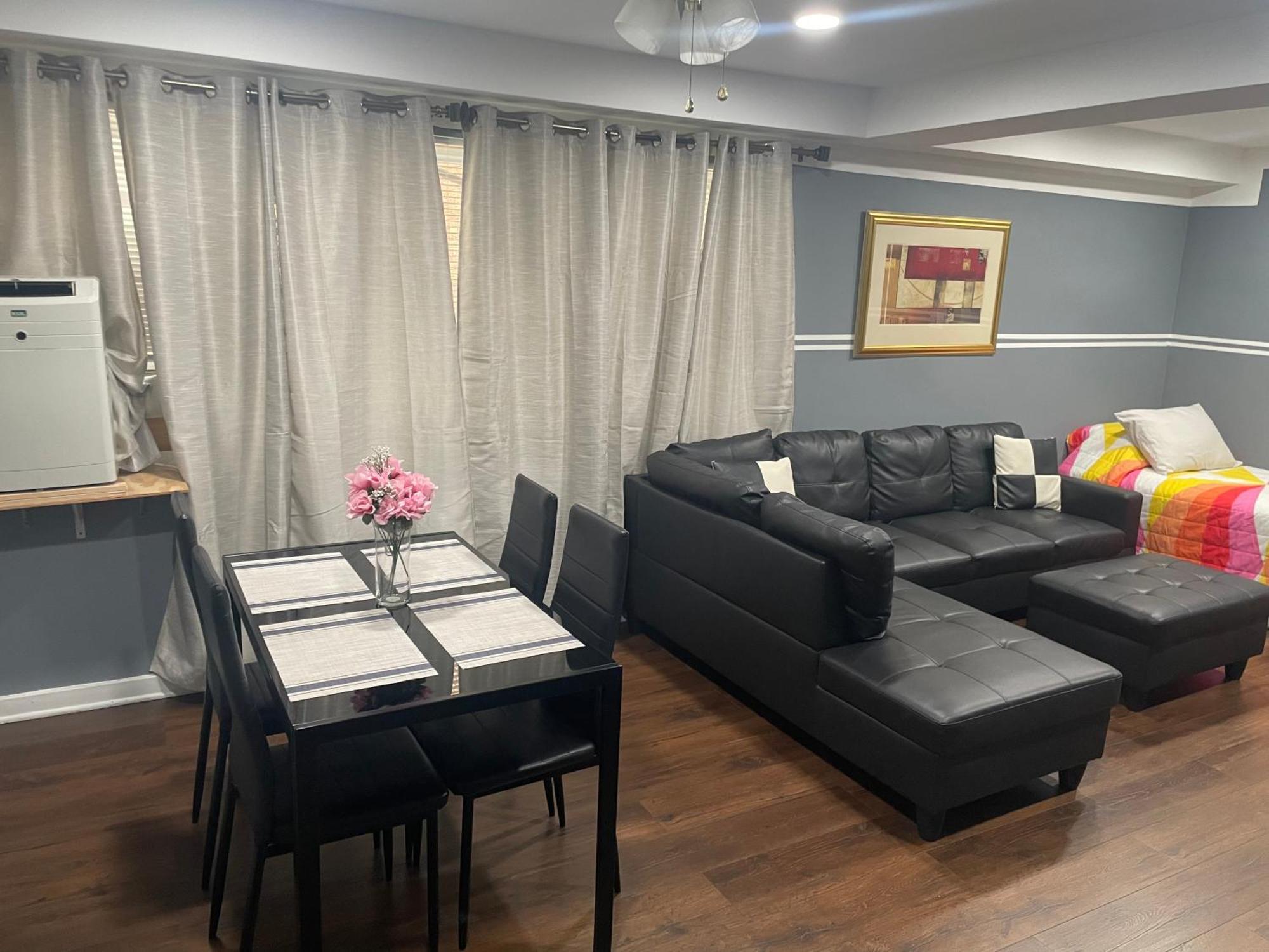 Granville Appartment Чикаго Екстериор снимка