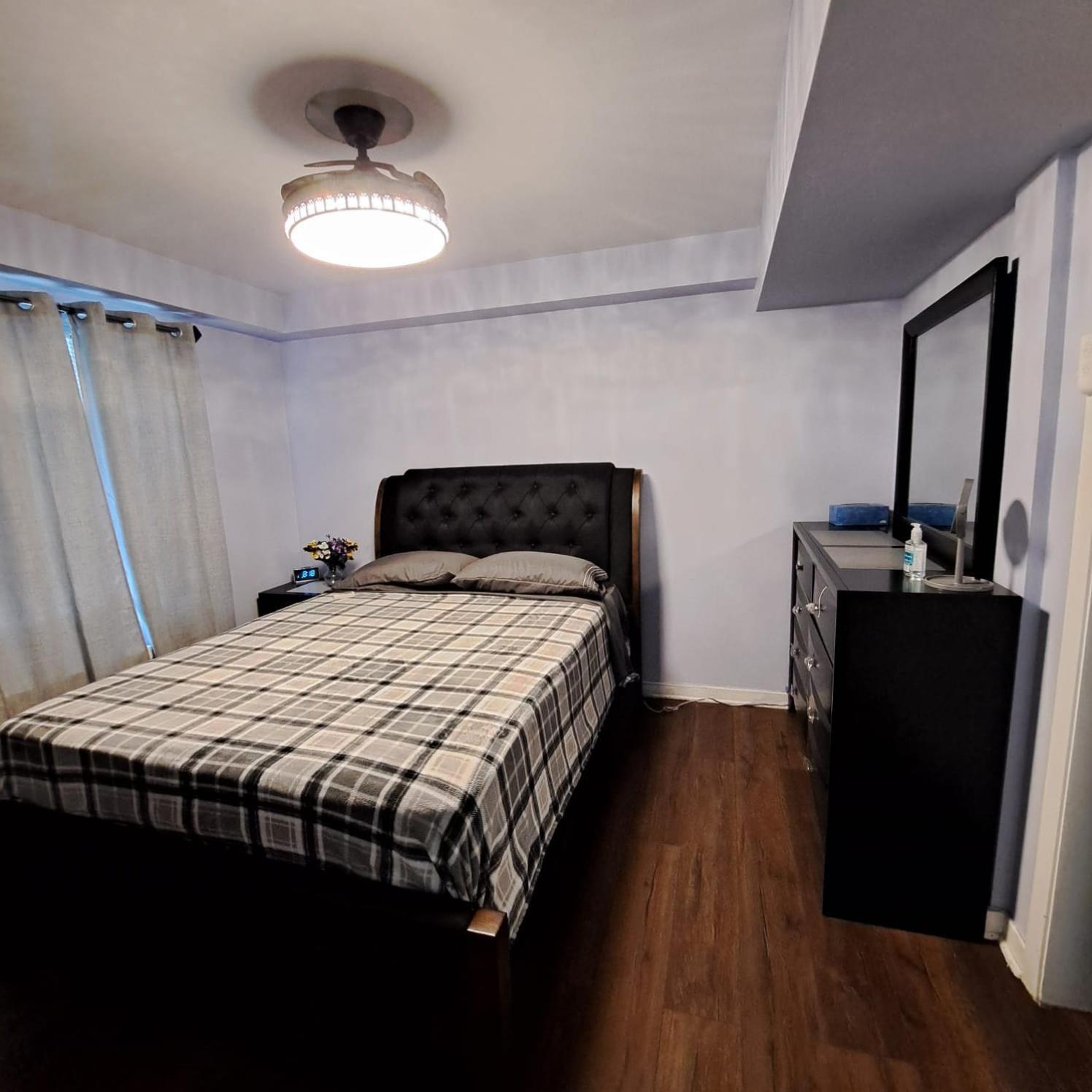 Granville Appartment Чикаго Екстериор снимка
